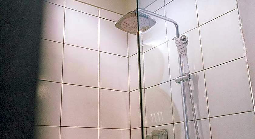 Lovina life Room & Cafe