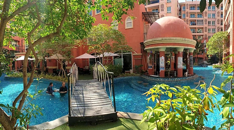 Seven Seas Pattaya by nty