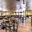 Quality Inn & Suites Bakersfield