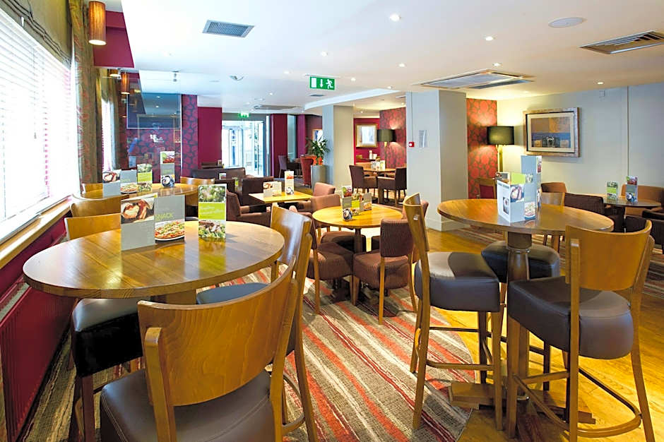 Premier Inn Glasgow City - George Square