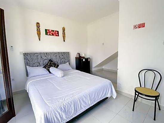Kana Guest House Mitra RedDoorz