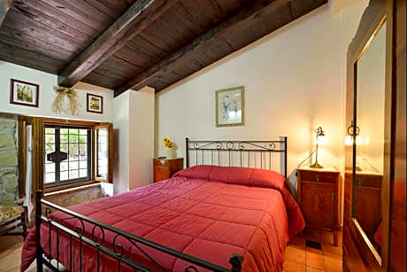 One-Bedroom Apartment (2 Adults)