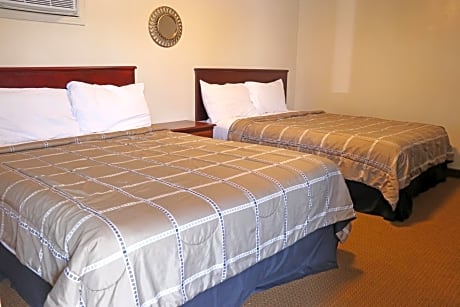 Standard Queen Room with Two Queen Beds