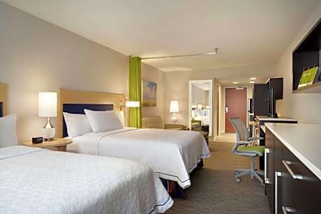 2 Queen Beds Studio Nonsmoking