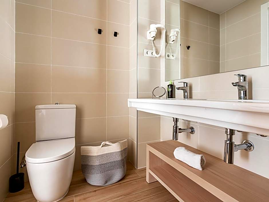 Limehome Barcelona Carrer de Besalú 82