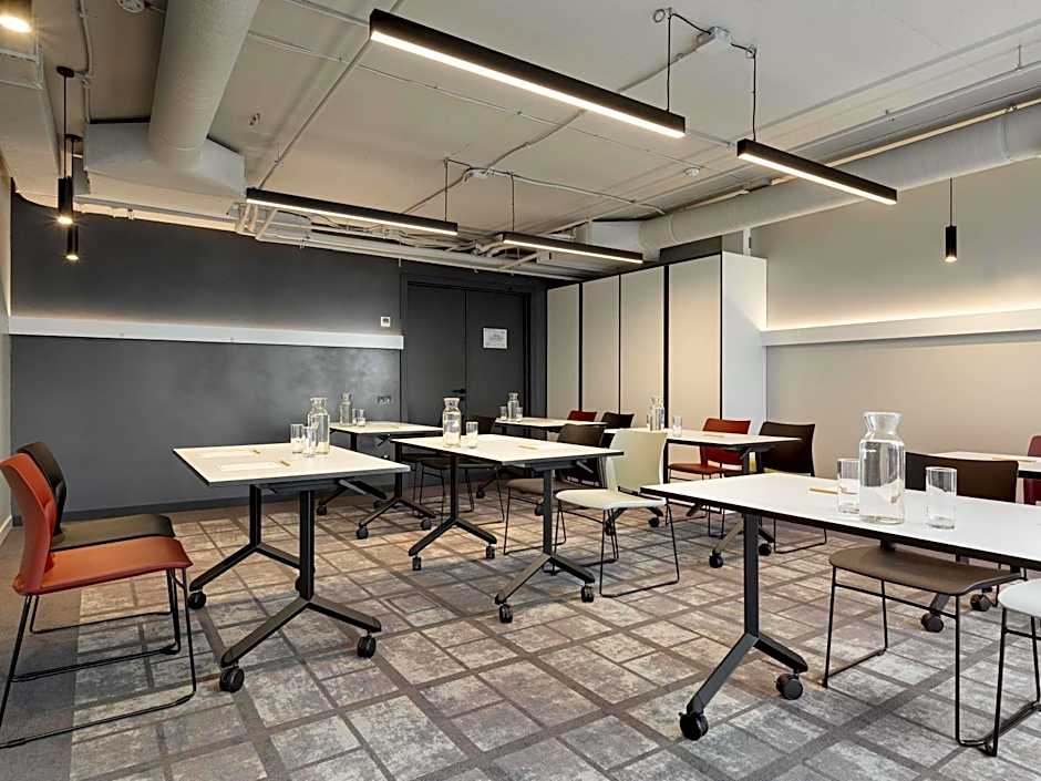 ibis Kyiv Beresteiska