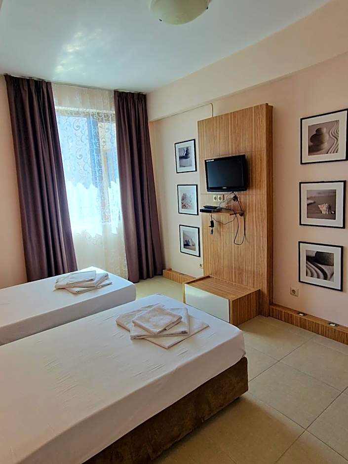 Александра