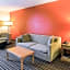 Econo Lodge Inn & Suites