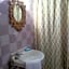 Riad Lola