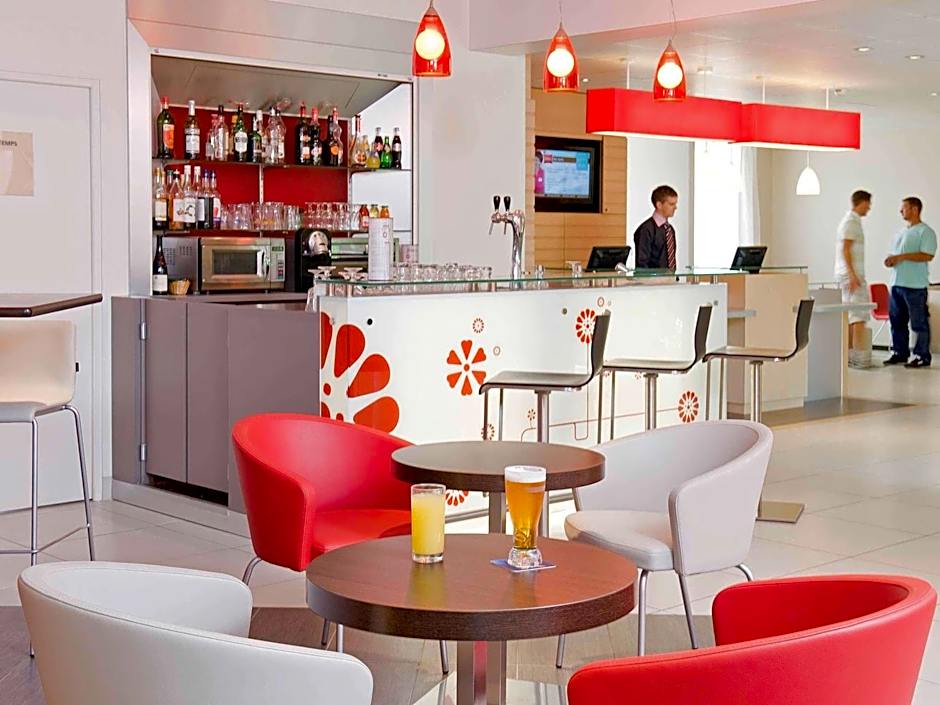 ibis Senlis