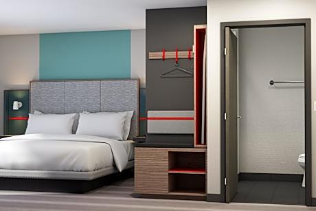 Standard King Room