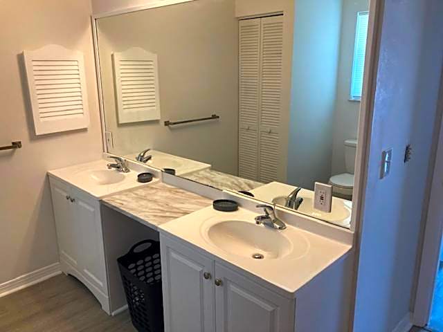 Sebastian Gardens Inn & Suites