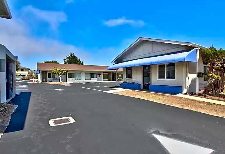 Coastal Valley Inn