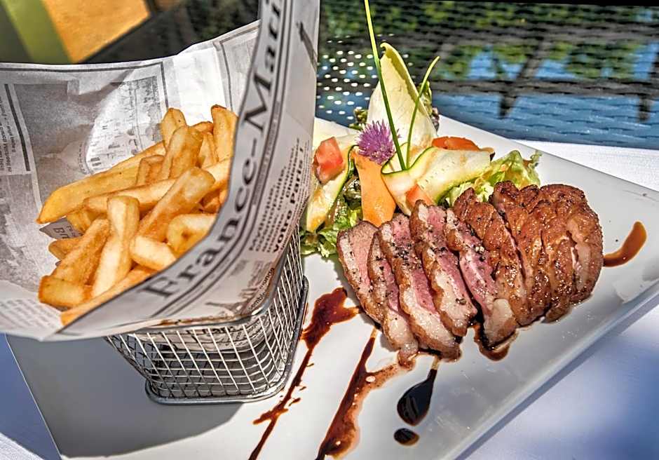 Hôtel-Restaurant Le Calice Du Gevaudan - A75