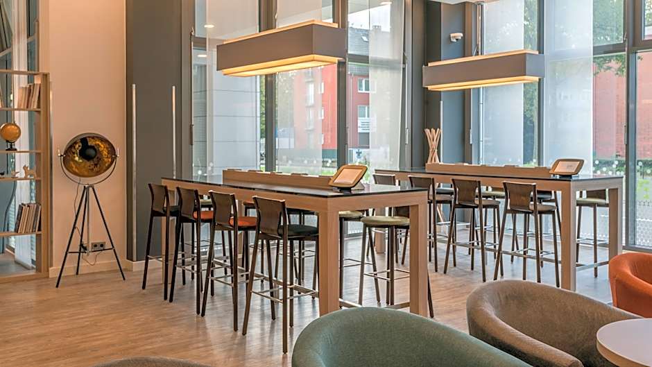 Premier Inn Mannheim City Centre
