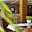 Alekta Hotel - Free Parking