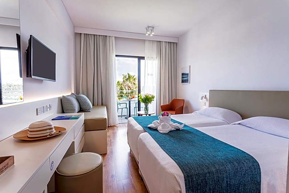 Louis Phaethon Beach