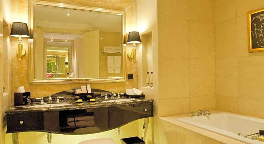 The Trans Luxury Hotel