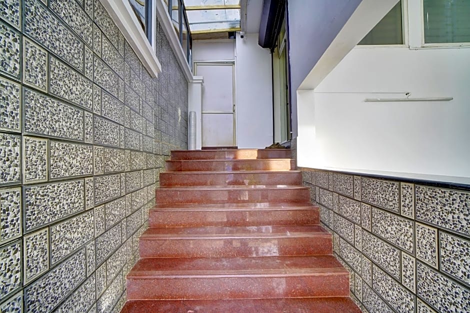 Hotel O Crystal Executive Suites