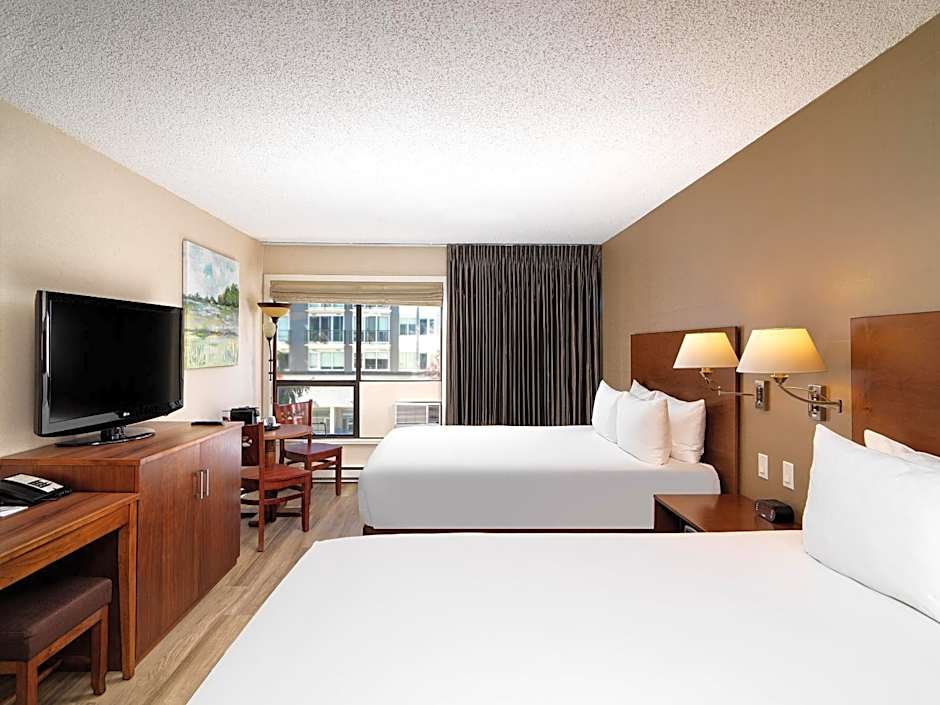 Huntingdon Hotel and Suites