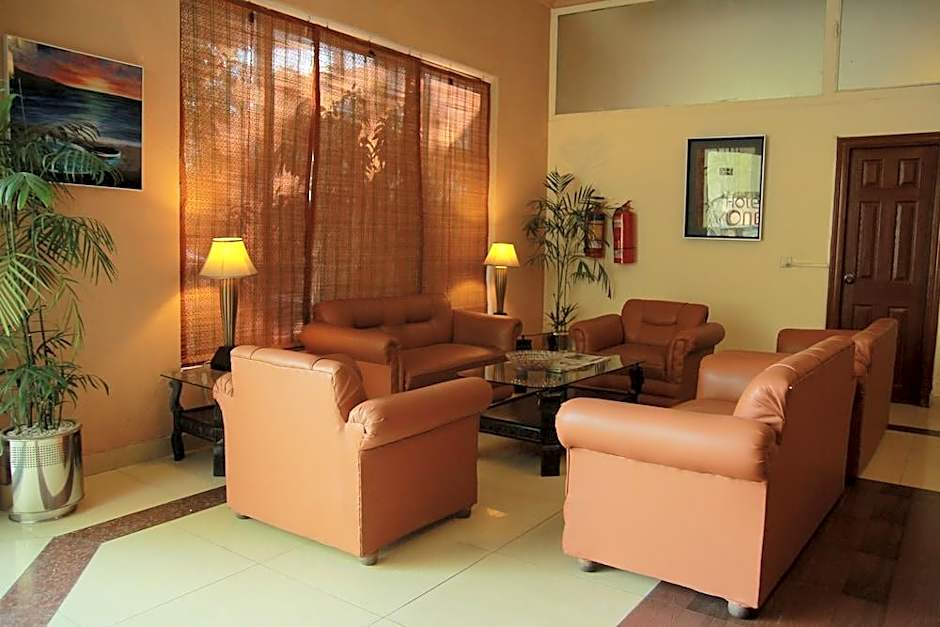 Hotel One Lalazar Multan