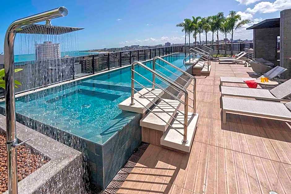 TIME - 718 · TIME - Luxo e sofisticação na praia de Ponta Verde