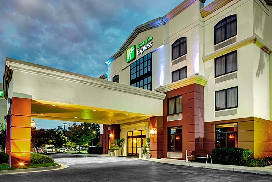 Holiday Inn Express Richmond Airport