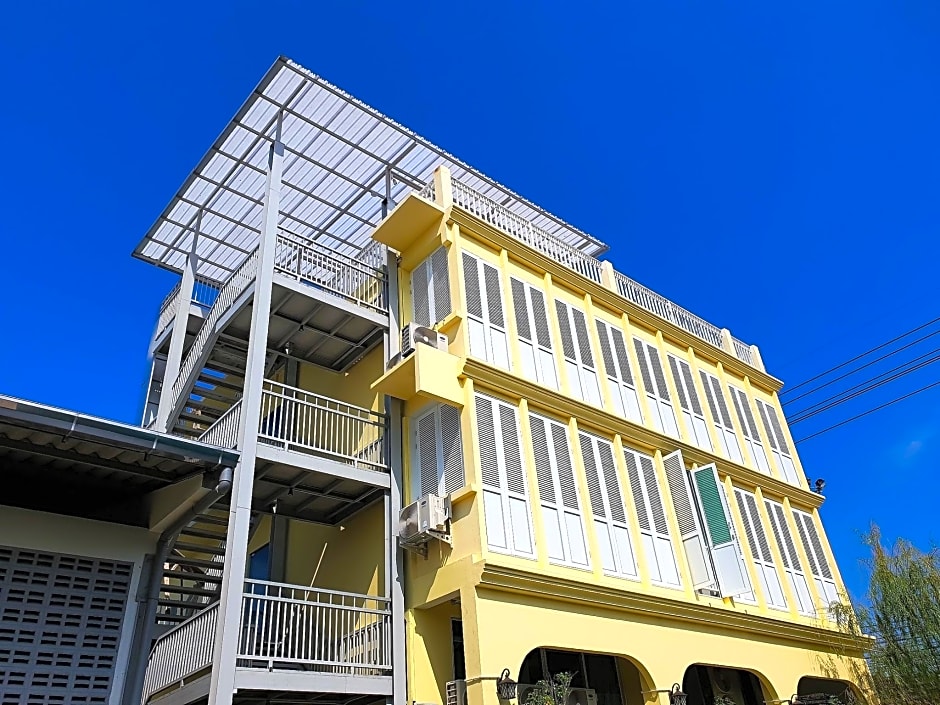 Latima Boutique Hostel