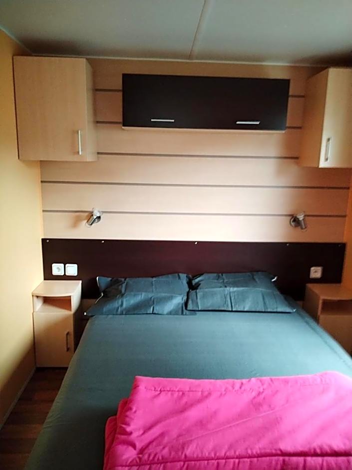 MOBIL HOME 43 dans Camping 4 Etoiles