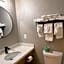 Super 8 by Wyndham Brenham TX