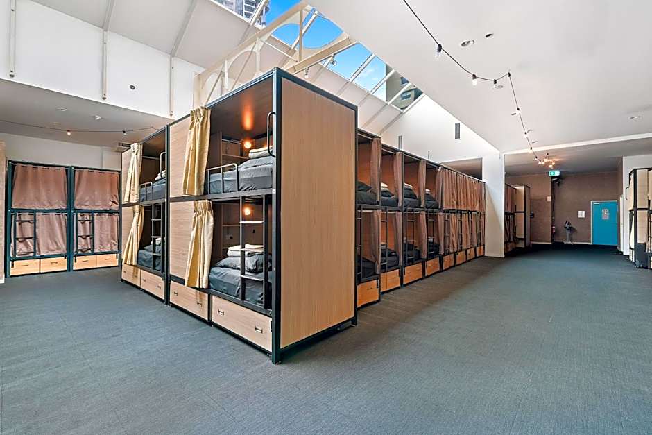 Tequila Sunrise Hostel Surfers Paradise