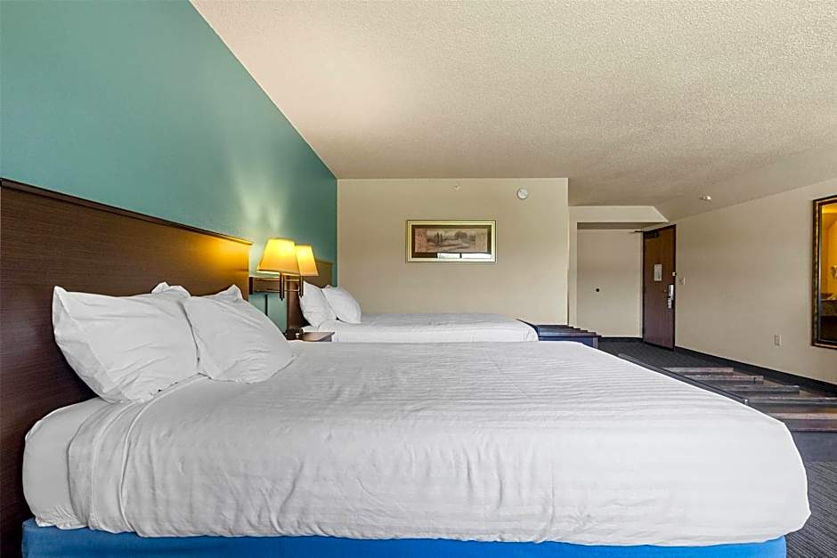 AmericInn by Wyndham Green Bay East