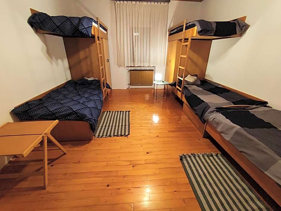 Family Hostel Pivka