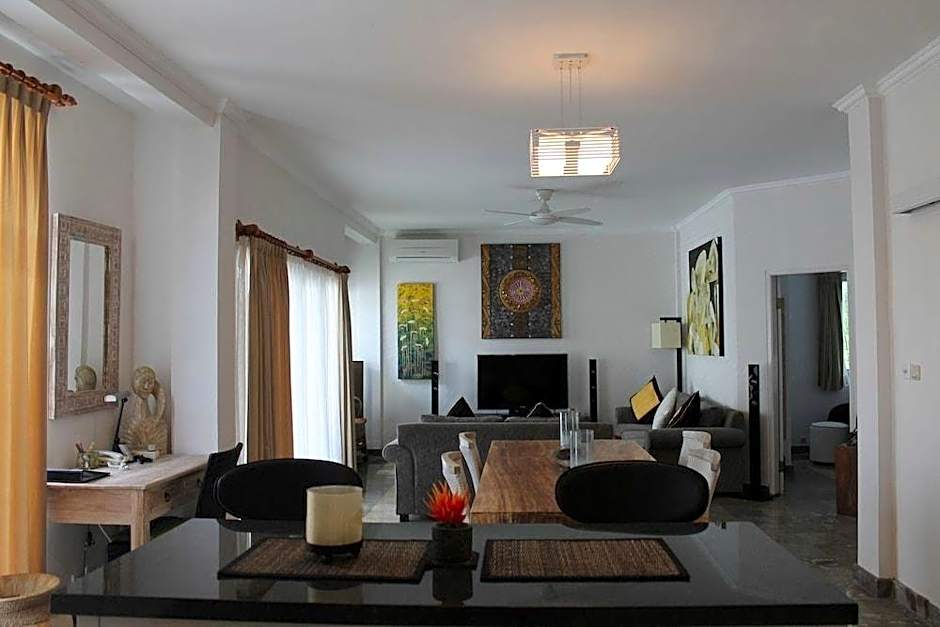 Bali Court Hotel & Apartment