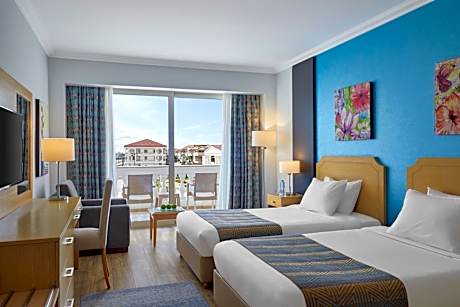 Standard Twin Room with City View