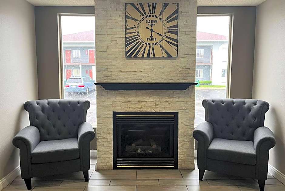 Super 8 by Wyndham Indianapolis/NE/Castleton Area