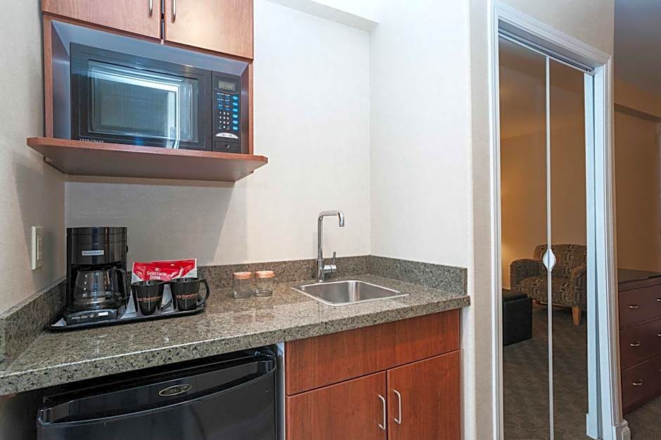 Sandman Hotel & Suites Calgary West