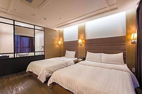 Standard Family Twin Room with Breakfast for 2