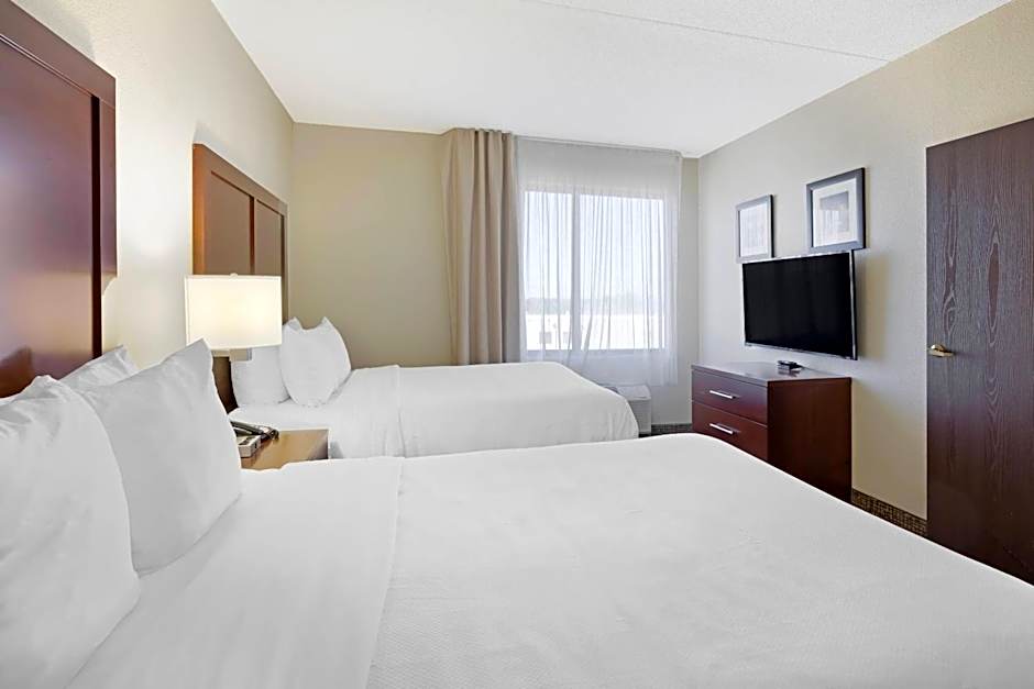 Comfort Inn & Suites Wichita Northeast