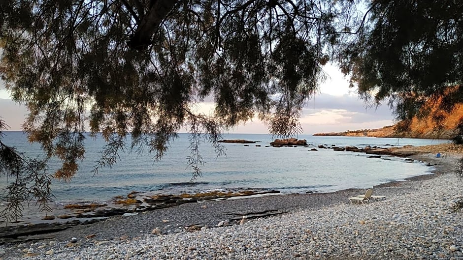 Georgoshouse Lykos beach Sfakia