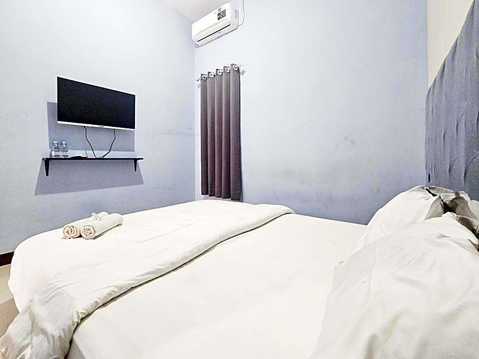 Homestay Sido Joyo near Sunrise Mall Mitra RedDoorz