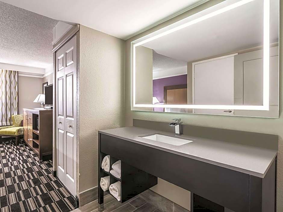 La Quinta Inn & Suites by Wyndham Jupiter