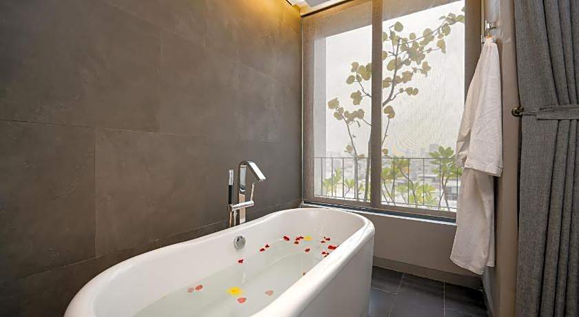 LEGEND Boutique Hotel