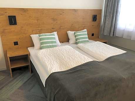 Budget Motel Self Check-In