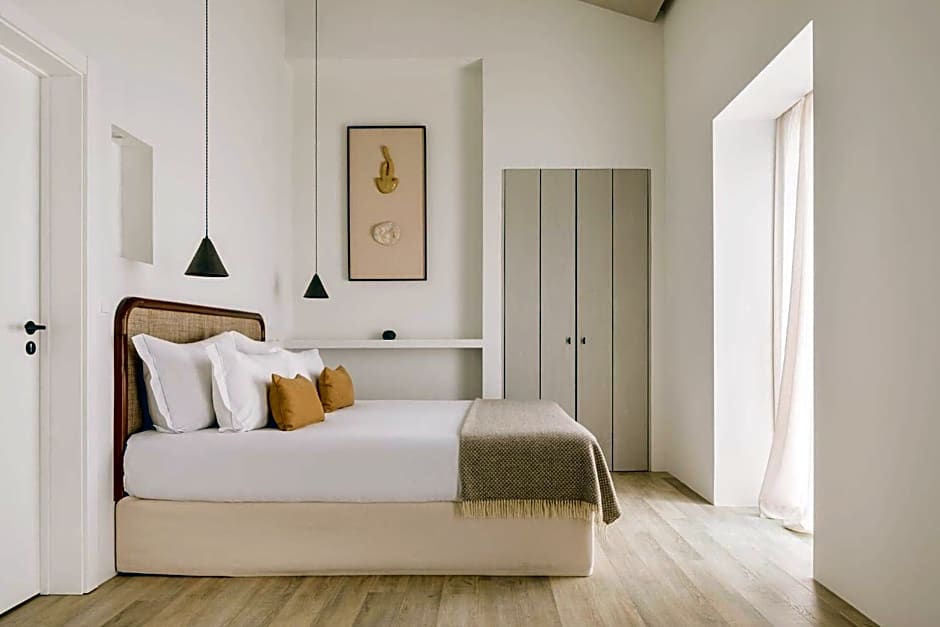 White Exclusive Suites & Villas