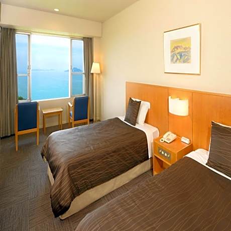 Twin Room with Shared Bathroom - Ocean View - Non-Smoking