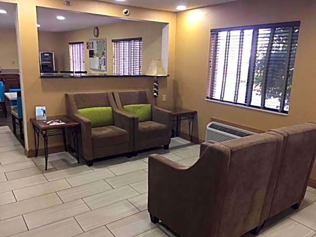 Baymont by Wyndham Louisville South I 65