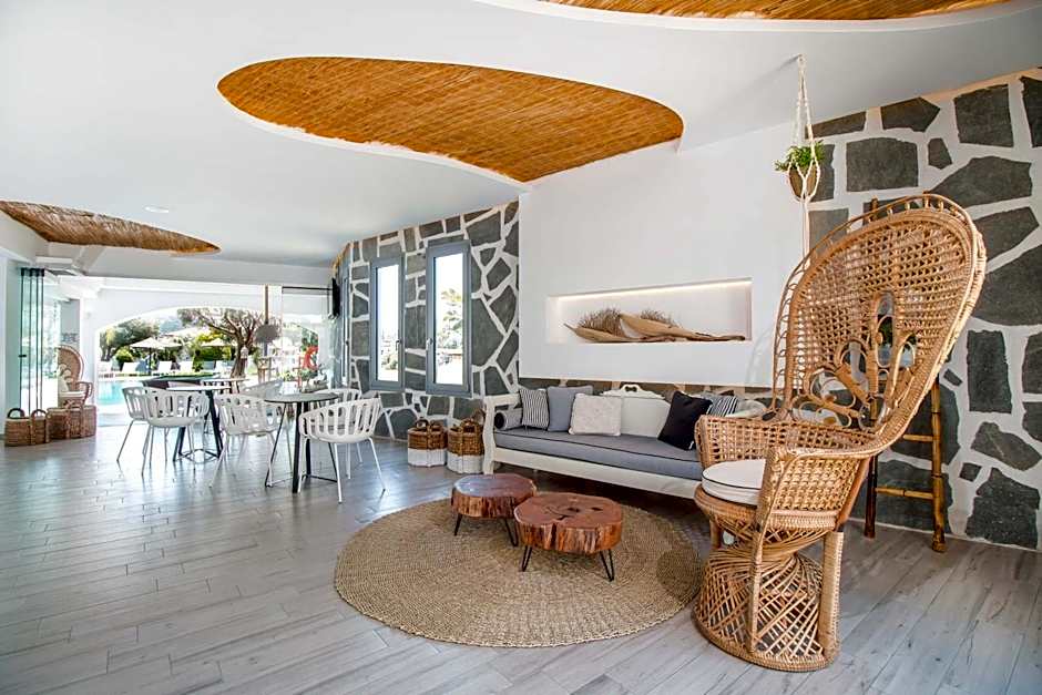 Malibu Boutique Studios & Bungalows