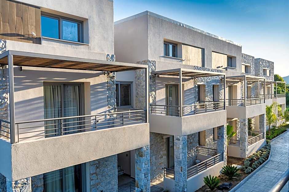 THALASSIA LUXURY APARTMENTS