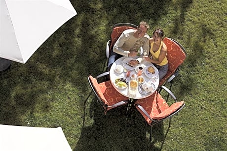 Tschirgantblick Hotel